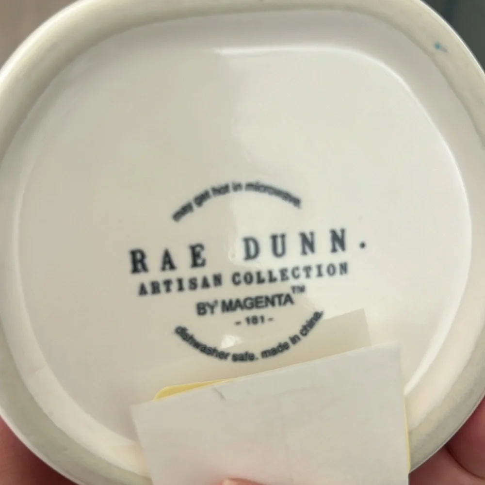 💕Rae Dunn Cute.MOM MUG💕